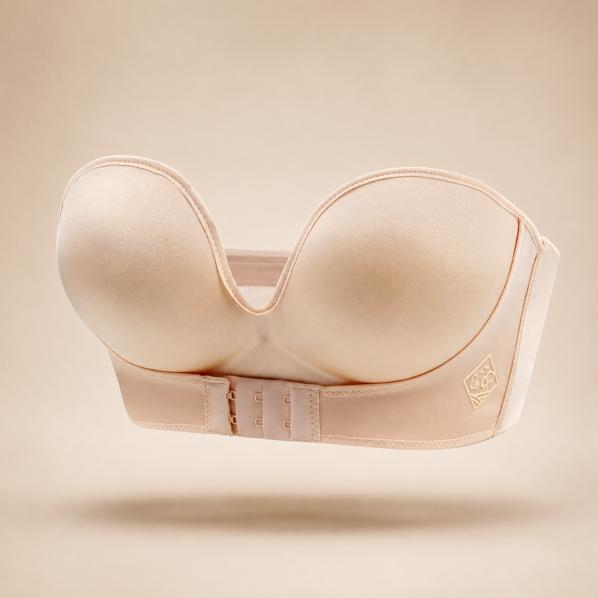 Strapless Front-Closure Wireless Bra