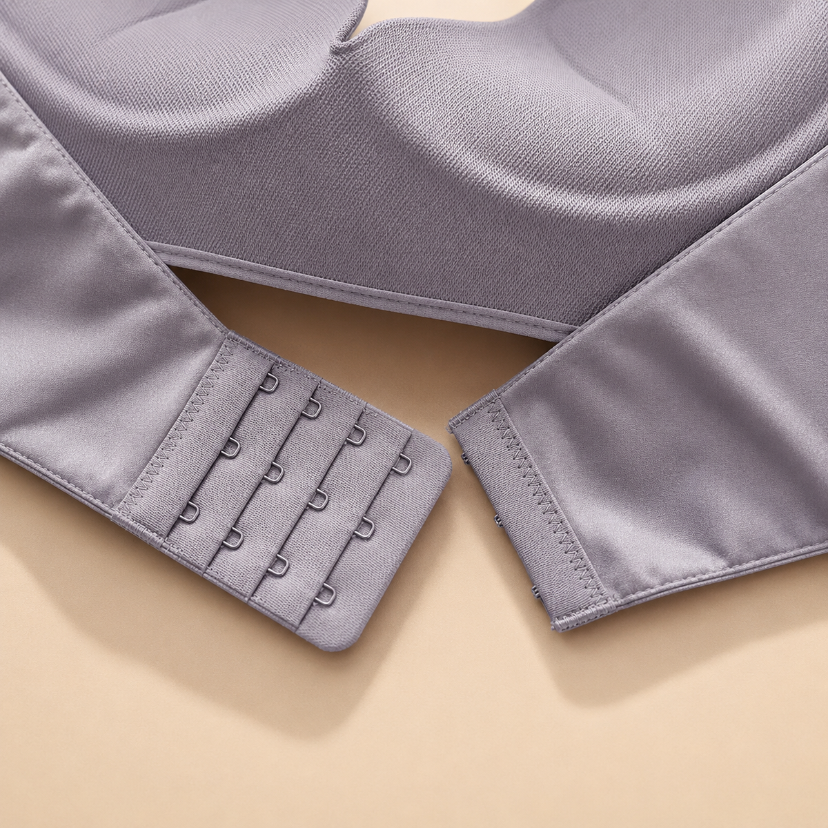 Strapless Front-Closure Wireless Bra