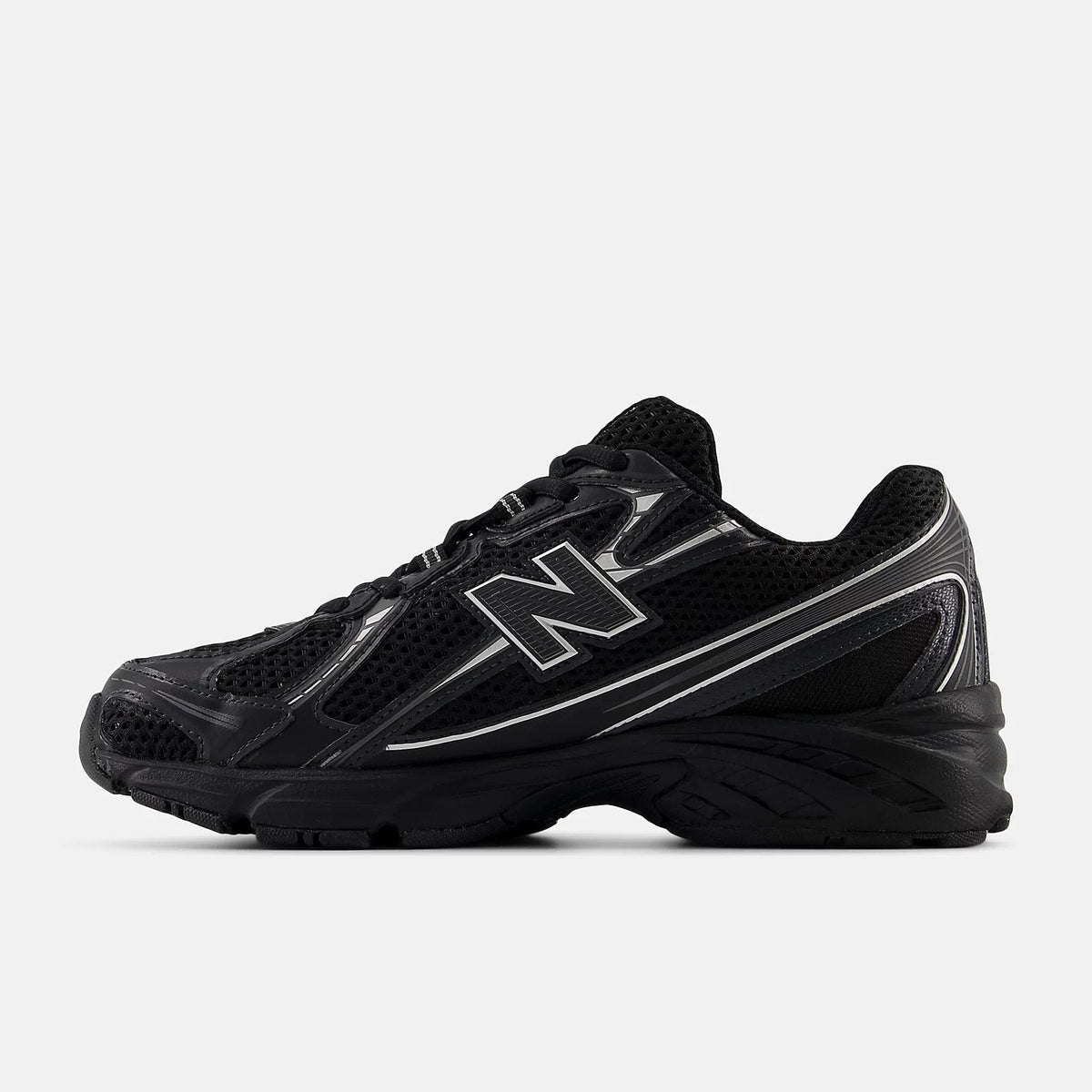 Women’s New Balance 740 Retro Trainers