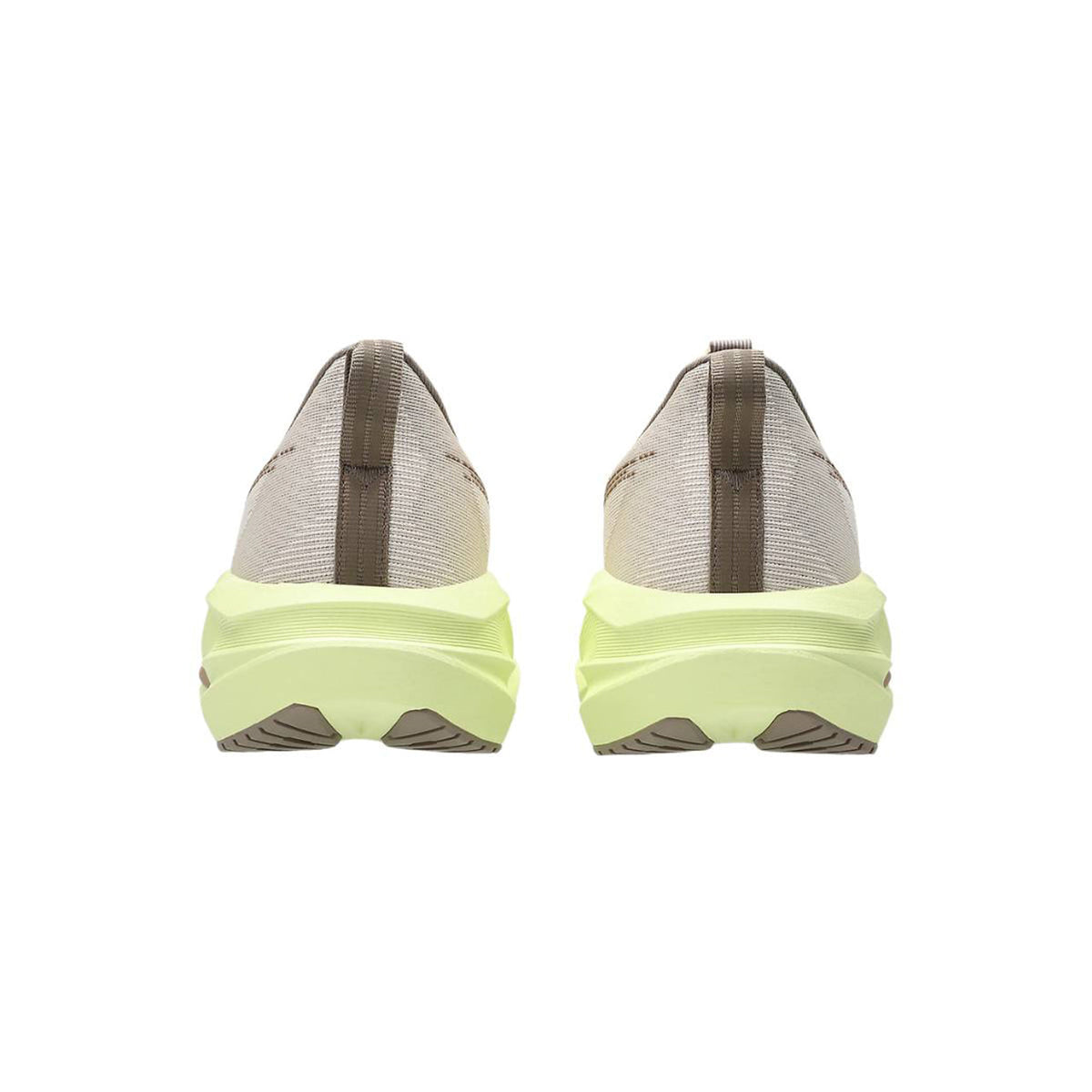 ASICS Novablast 5 women’s running shoes in Beige Lime