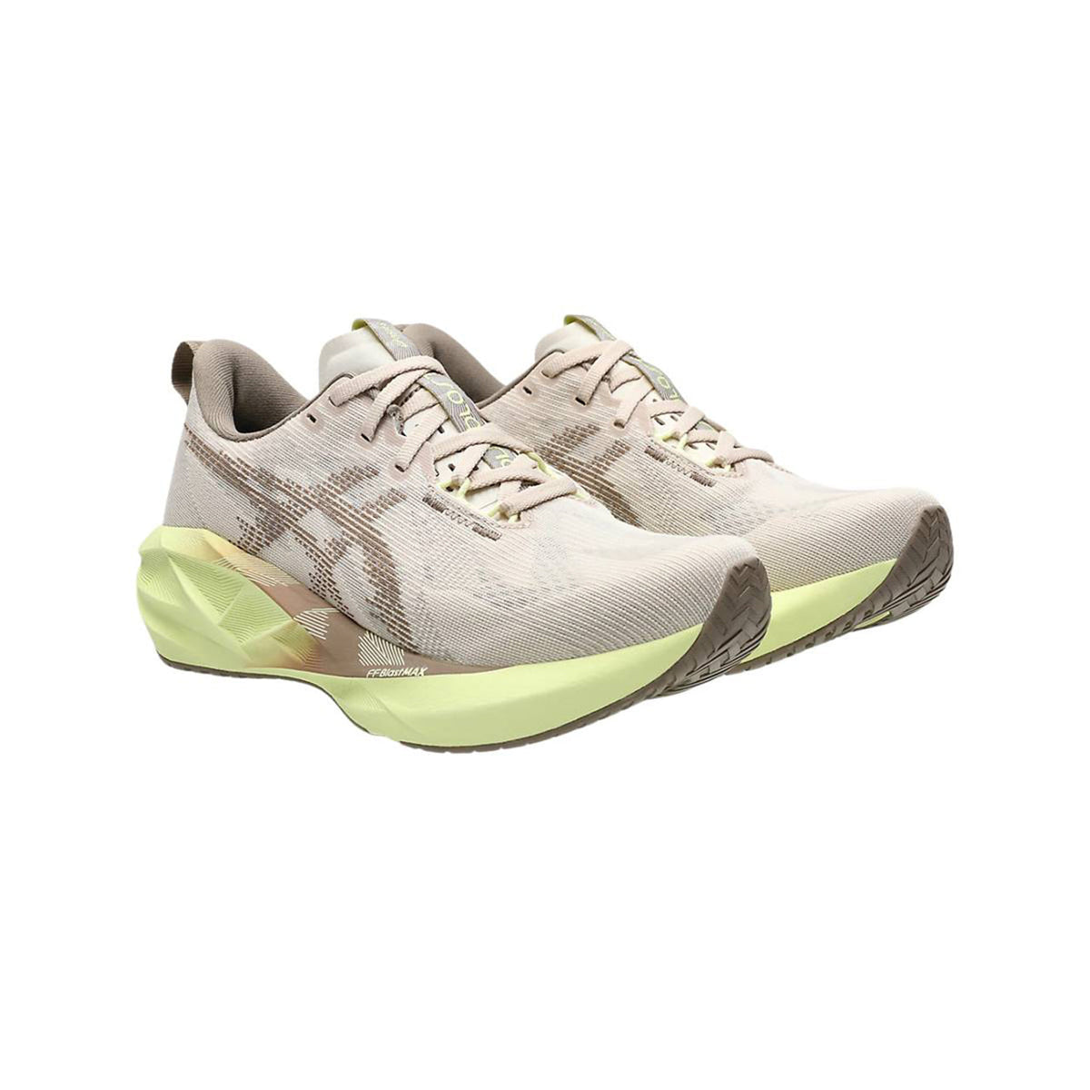 ASICS Novablast 5 women’s running shoes in Beige Lime