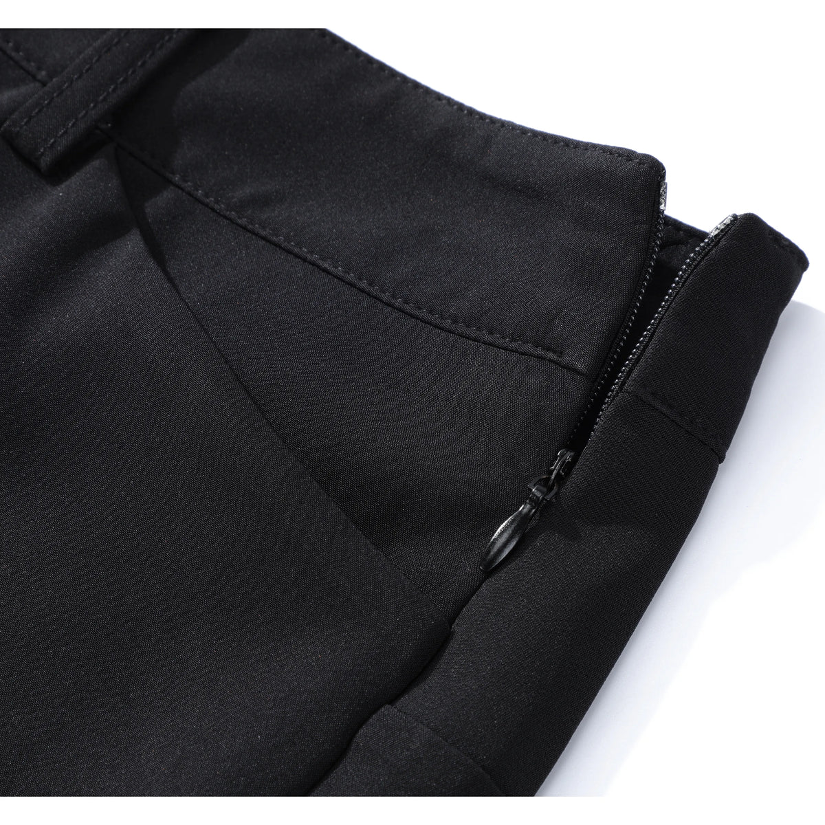 Titleist Tour-Fit high-waisted women's golf skirt with inner compression shorts